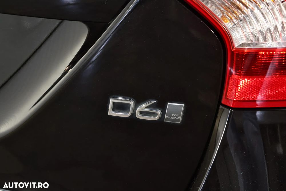 Volvo V60 D6 Twin Engine Geartronic RDesign - 28