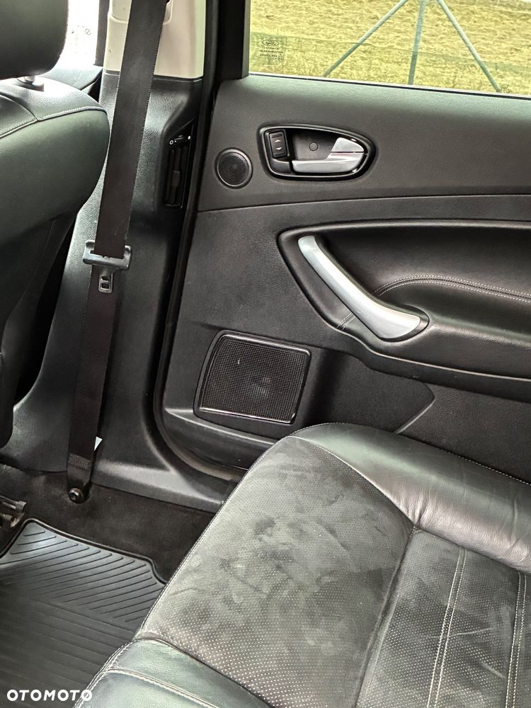 Ford Mondeo 2.5 Titanium - 13