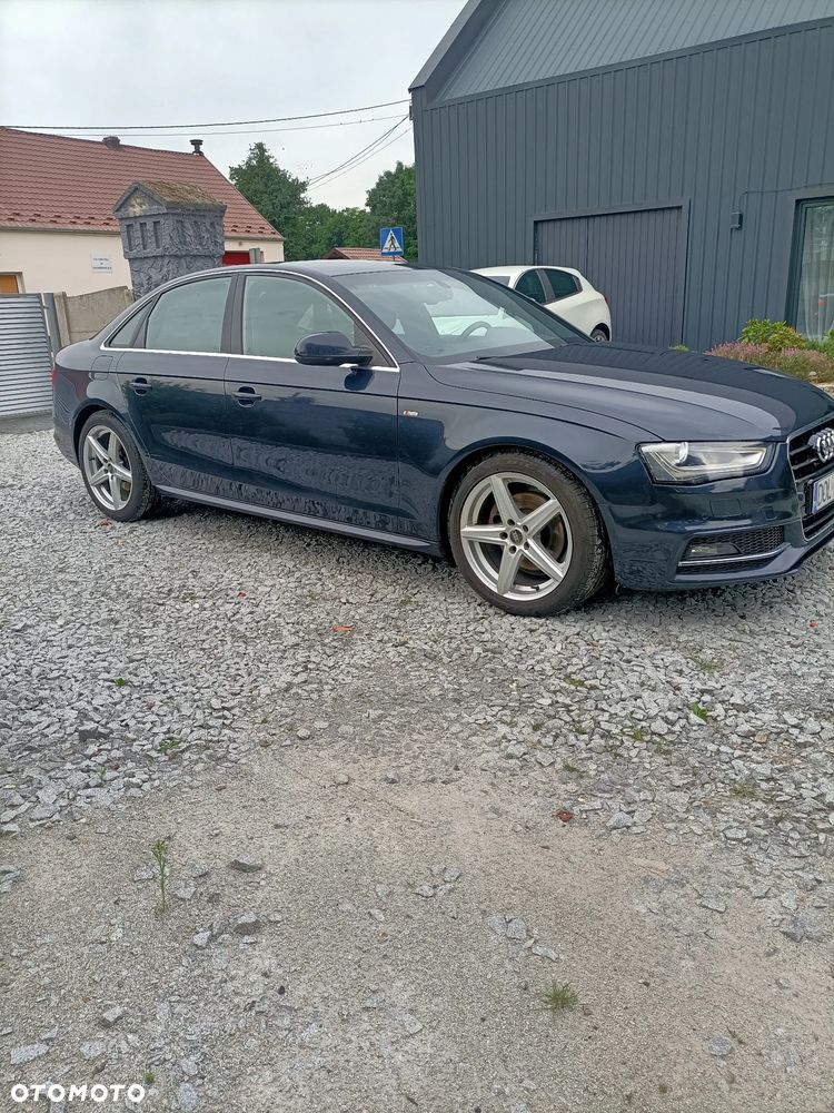 Audi A4 Limousine - 24