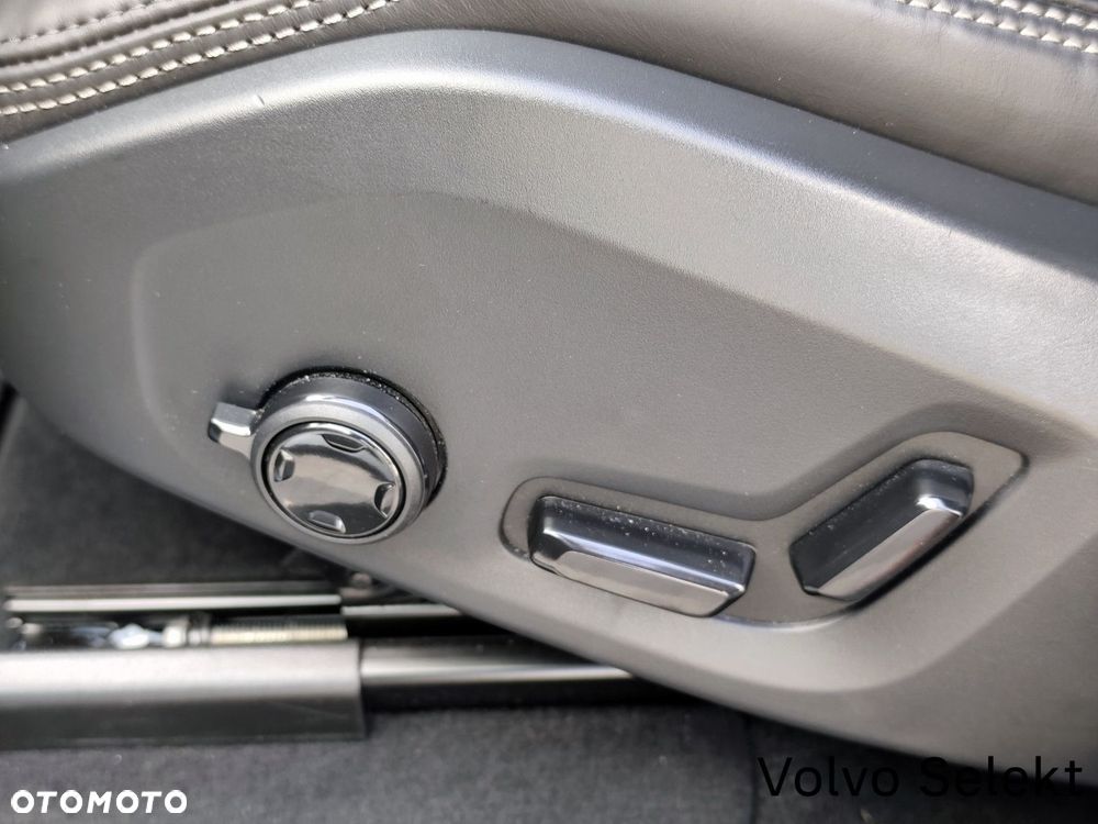 Volvo XC 60 - 36