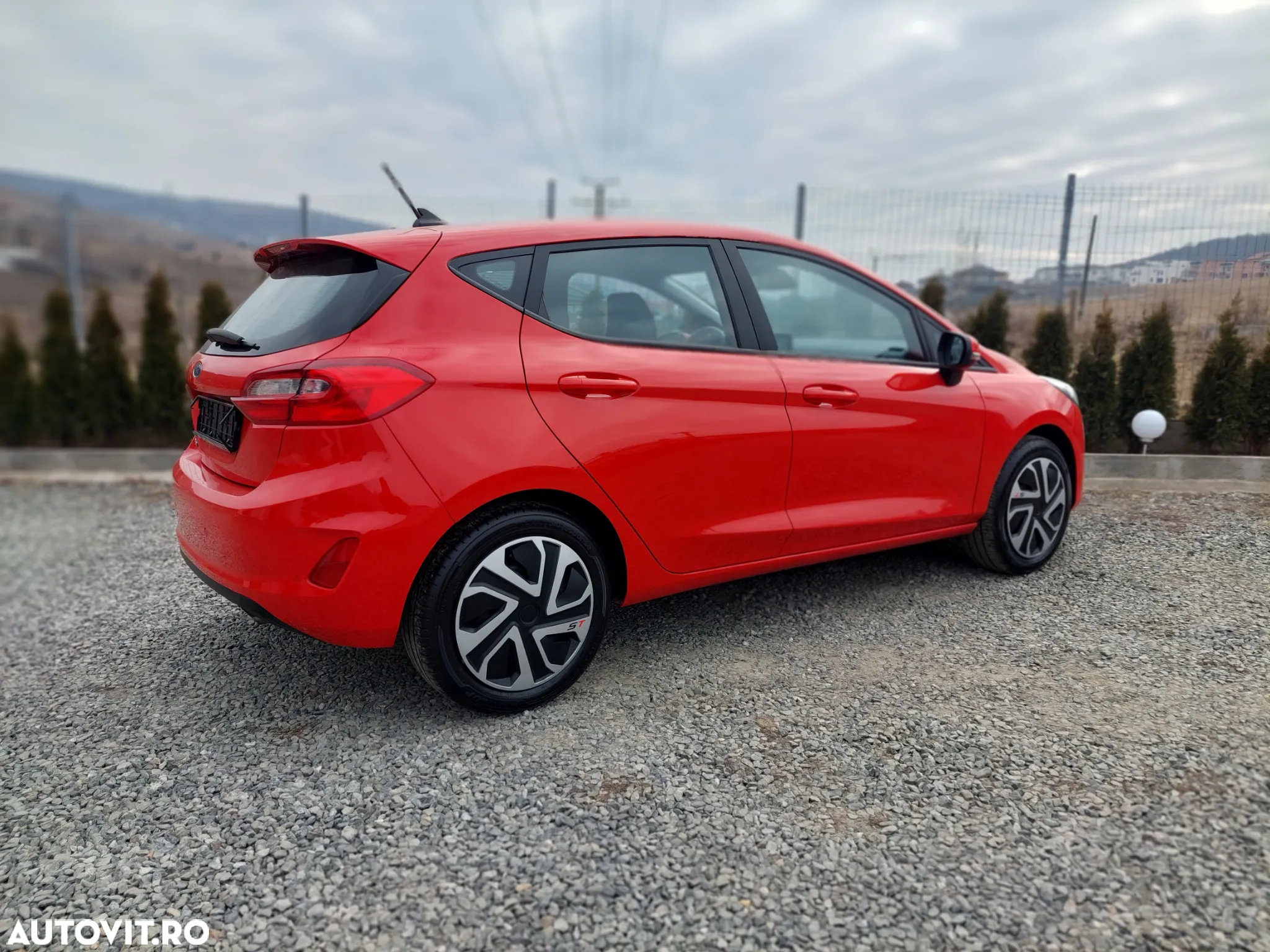 Ford Fiesta 1.5 TDCi ACTIVE - 4