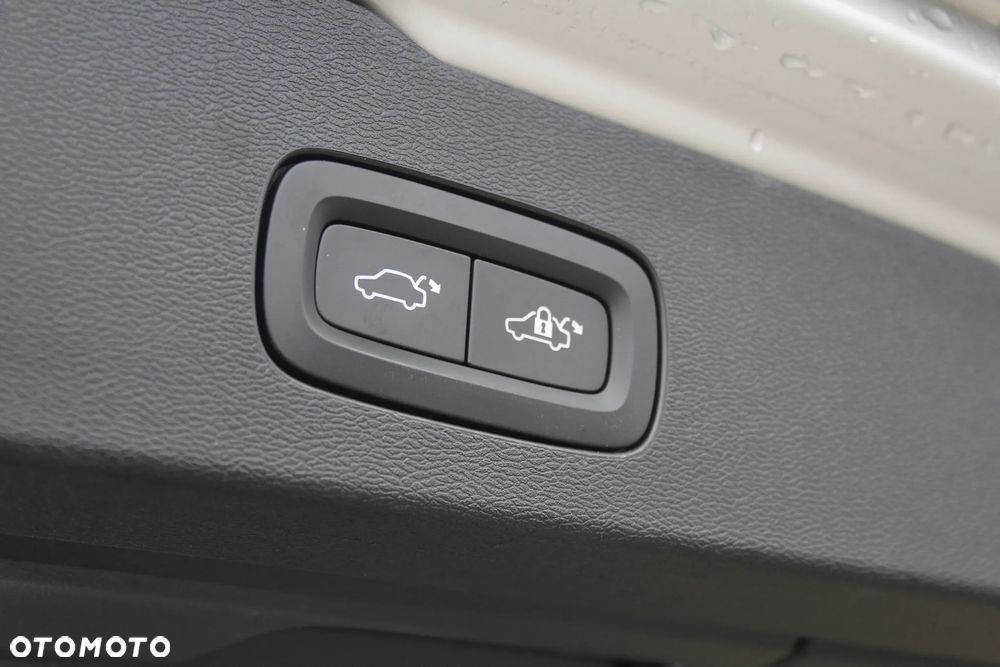 Volvo V60 Cross Country B4 D AWD Geartronic - 20