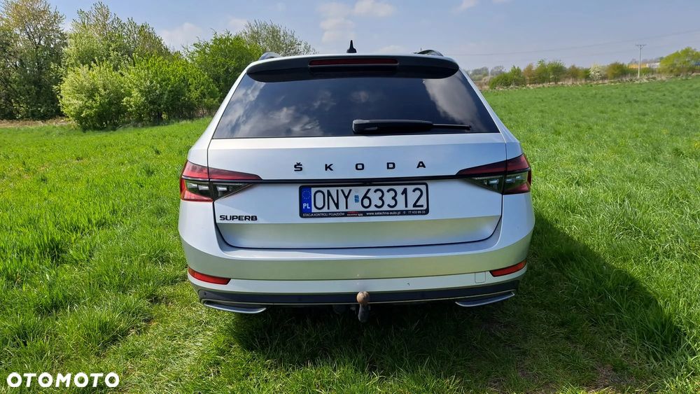 Skoda Superb 2.0 TDI DSG Sportline - 8