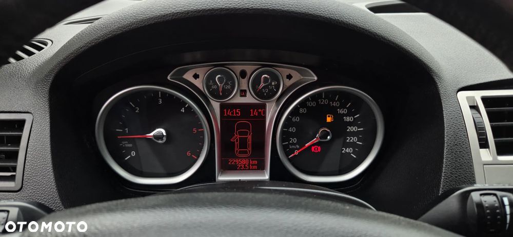 Ford Kuga 2.0 TDCi 4x4 Champions Edition - 28