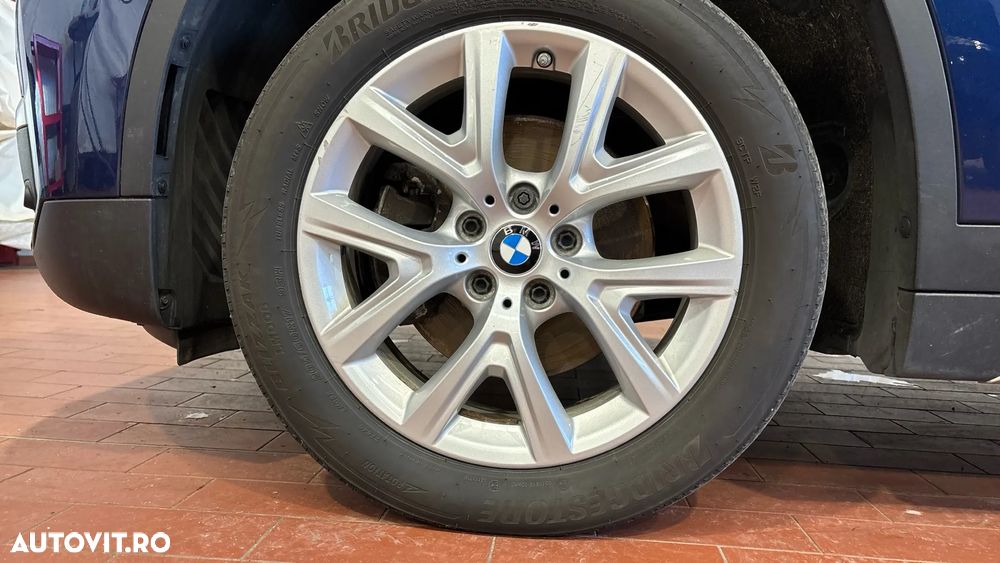 BMW X1 xDrive18d xLine - 13