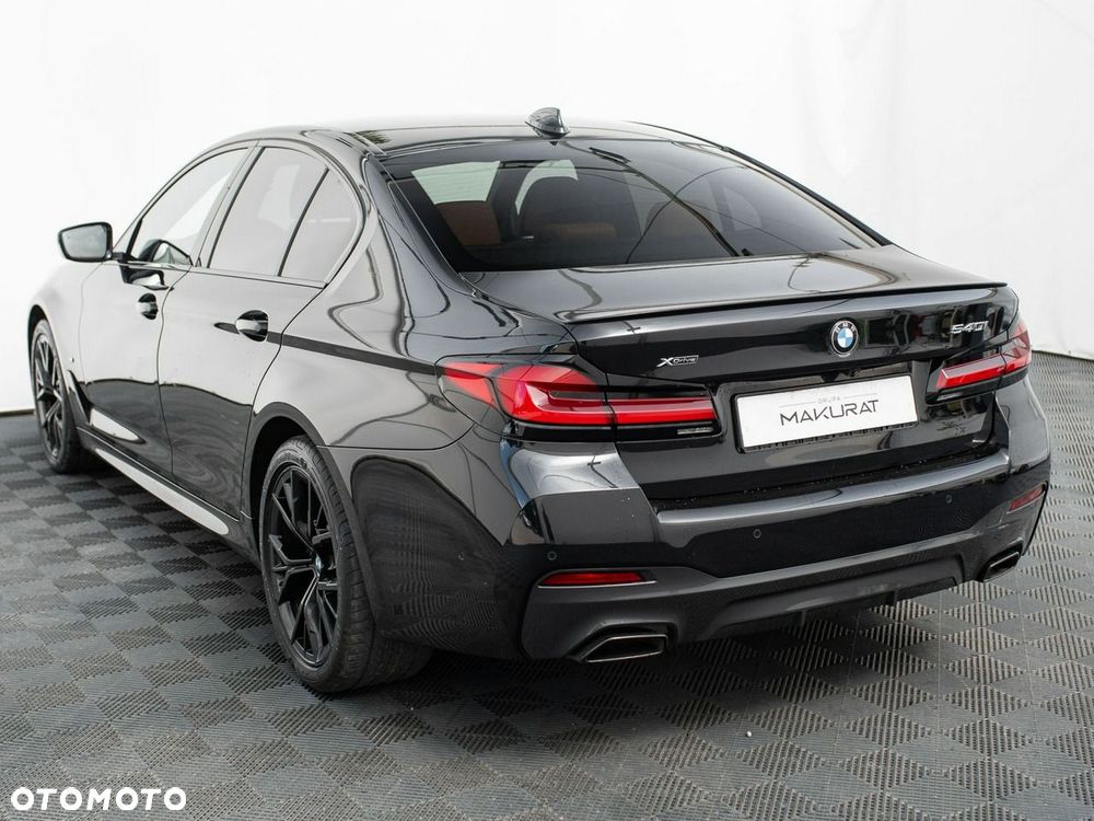 BMW Seria 5 540i xDrive mHEV M Sport sport - 5
