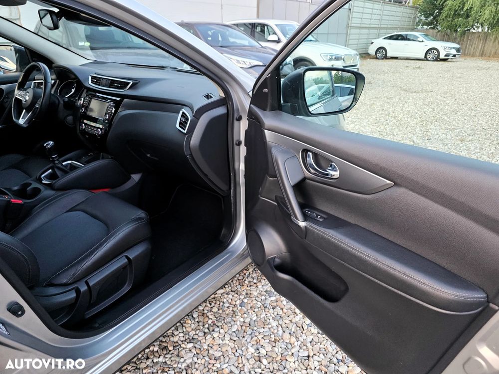 Nissan Qashqai 1.6 DCI Start/Stop Tekna - 13
