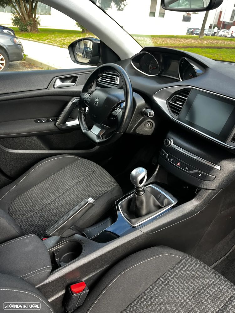 Peugeot 308 SW 1.5 BlueHDi Active - 15