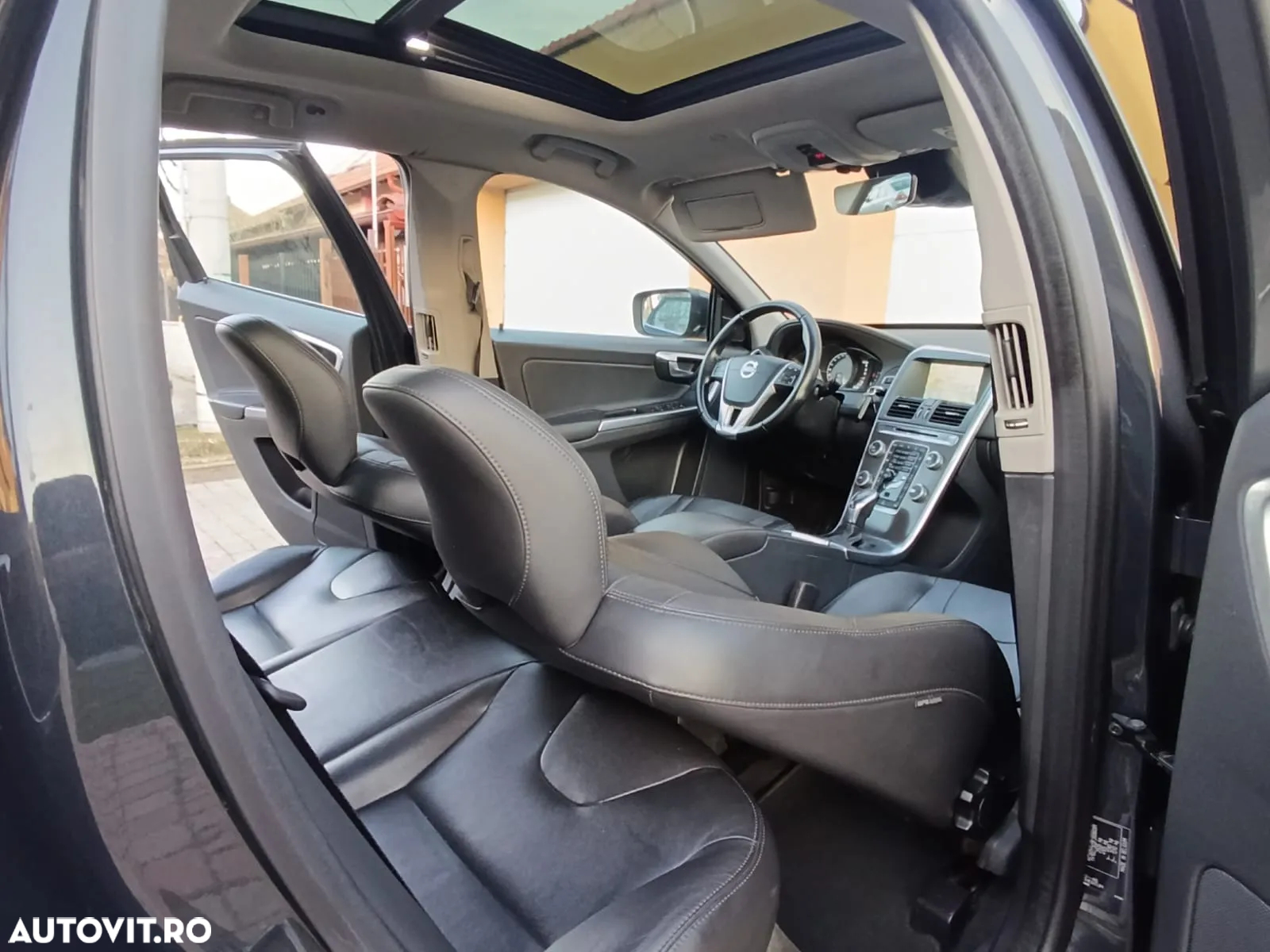 Volvo XC 60 - 8