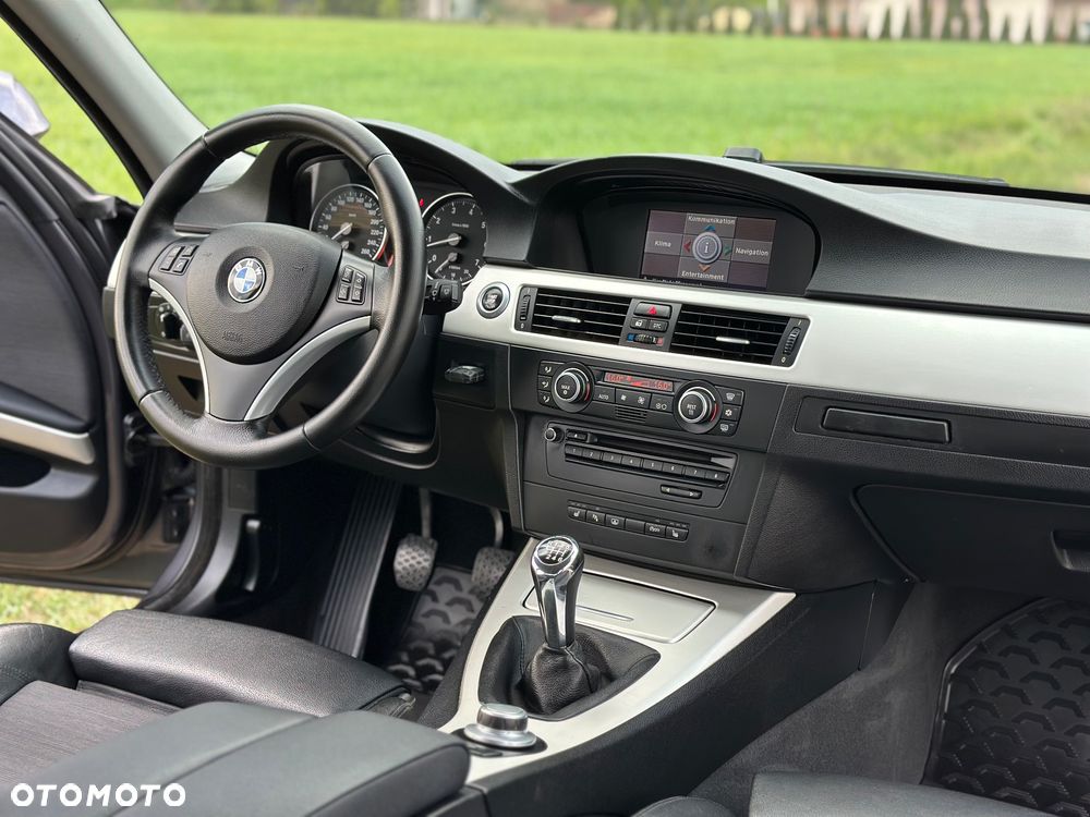 BMW Seria 3 318i - 19