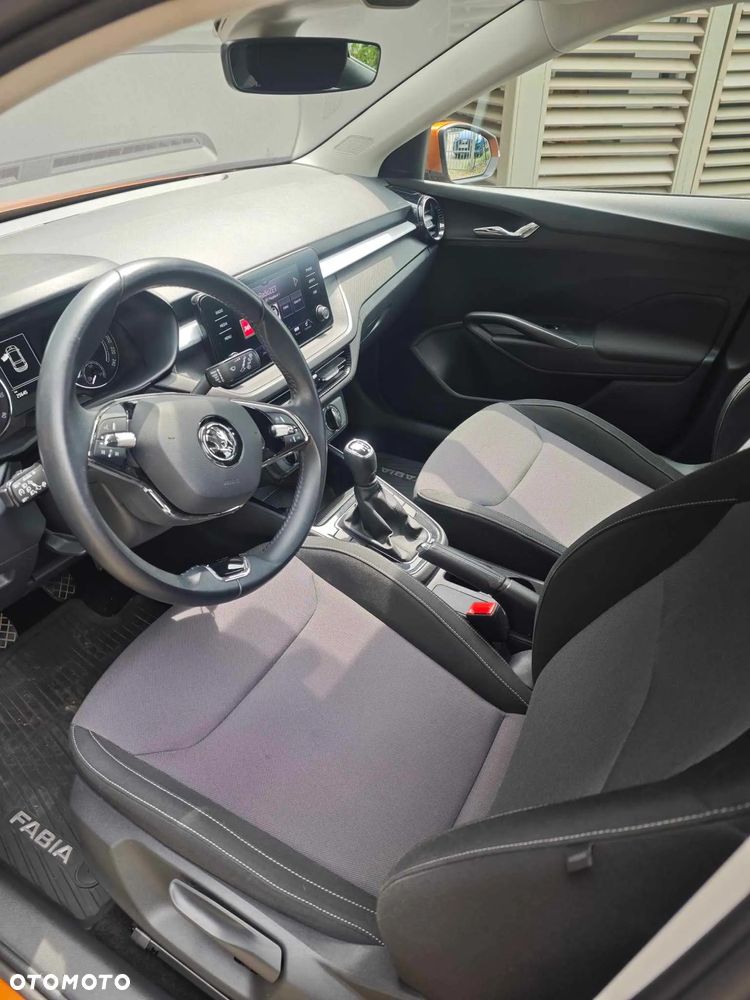 Skoda Fabia 1.0 TSI Ambition - 4
