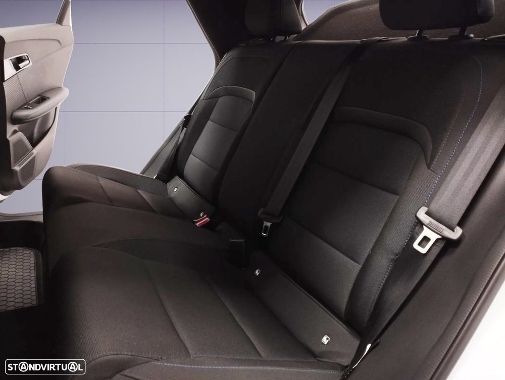 MG MG4 64 kWh Comfort - 10