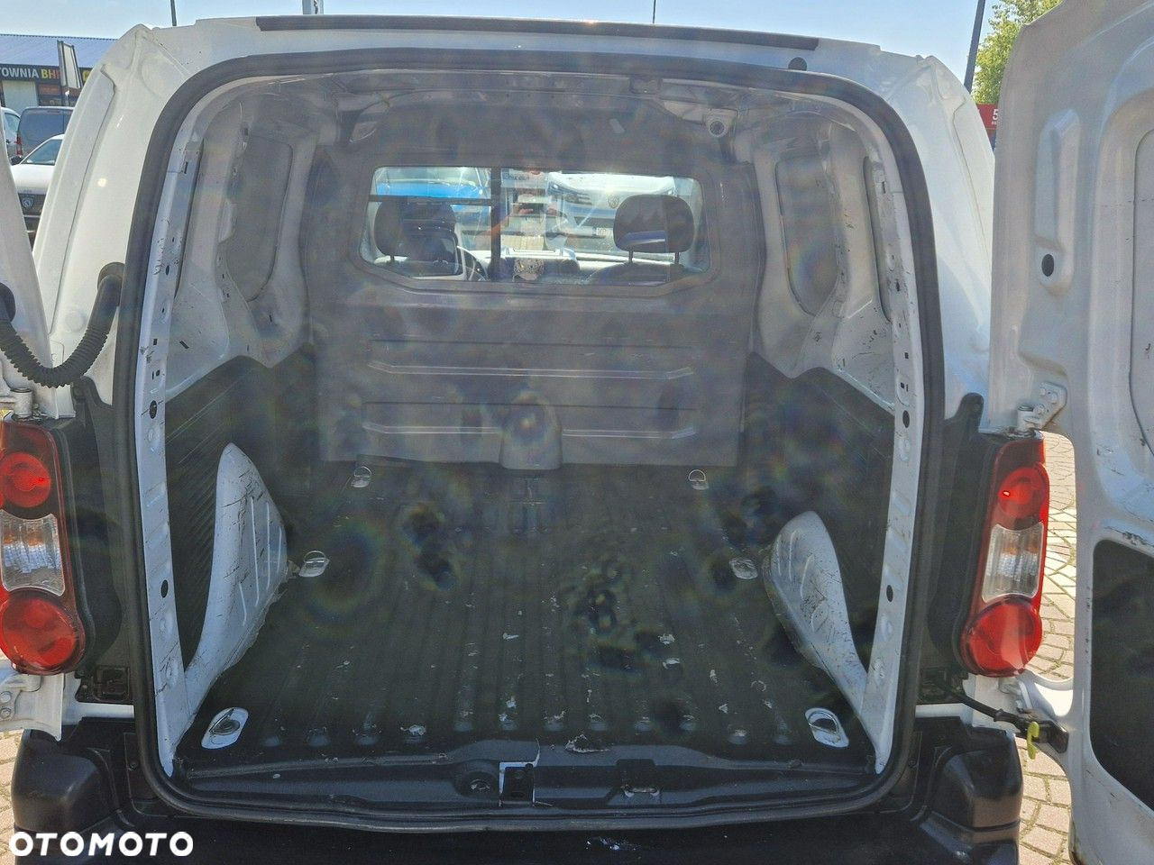Peugeot Partner - 9