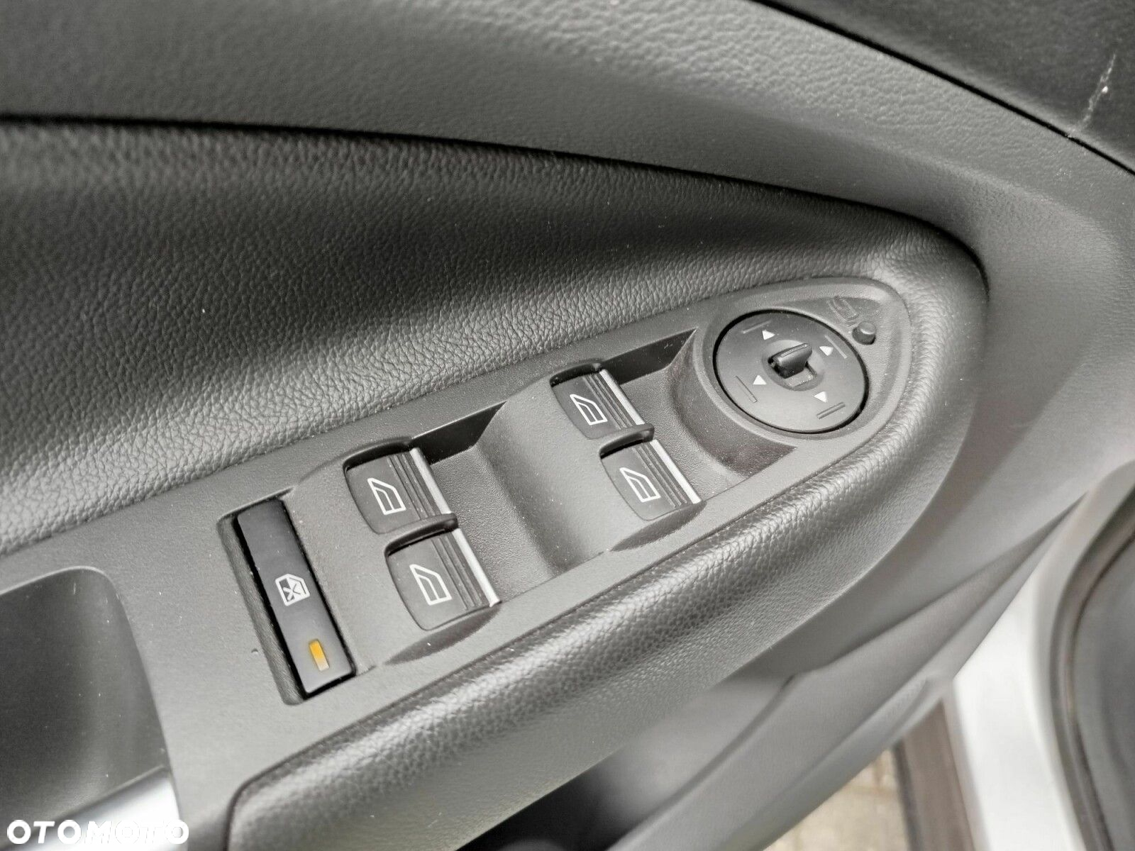 Ford Kuga 1.5 EcoBoost AWD Edition ASS - 19
