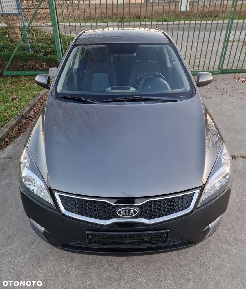 Kia Ceed - 7