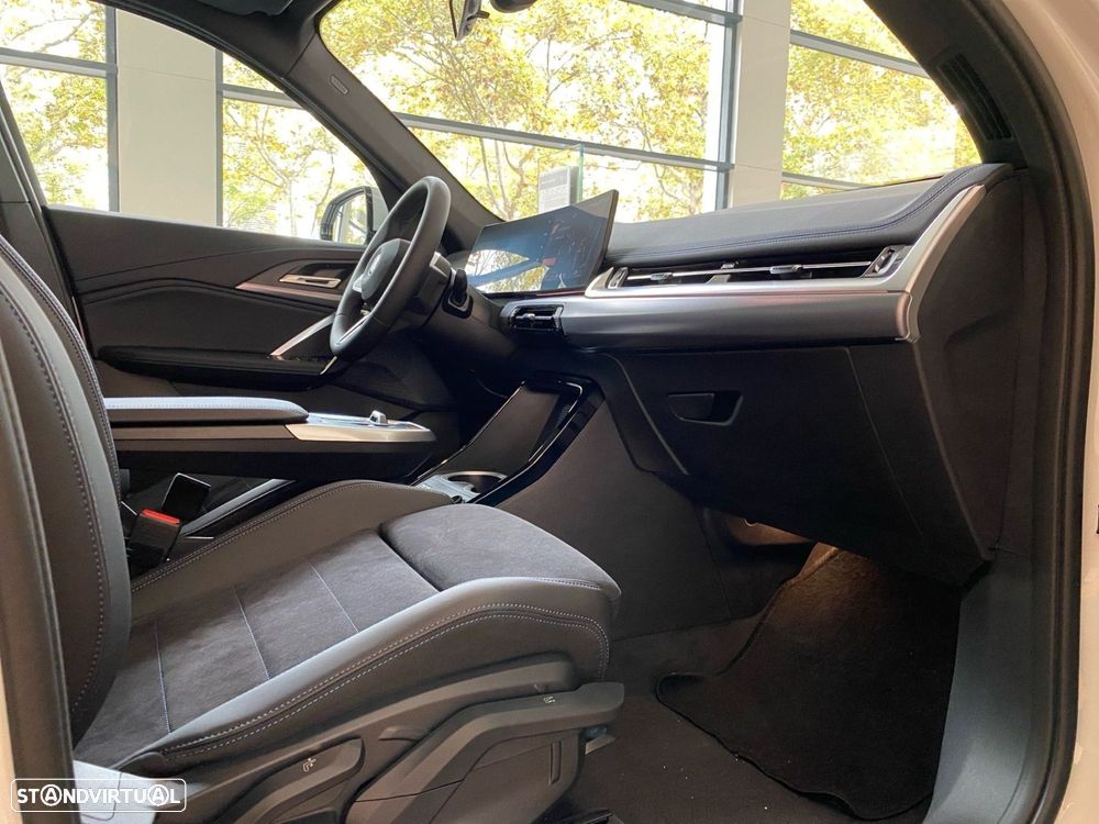 BMW iX1 xDrive30 Pack Desportivo M - 20