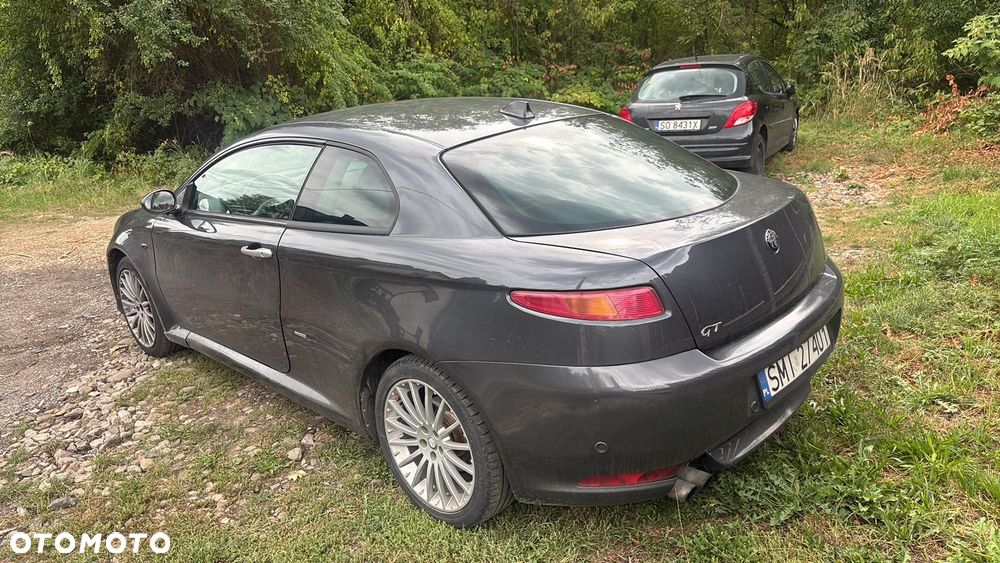 Alfa Romeo GT 1.9JTD 16V Black Line - 5