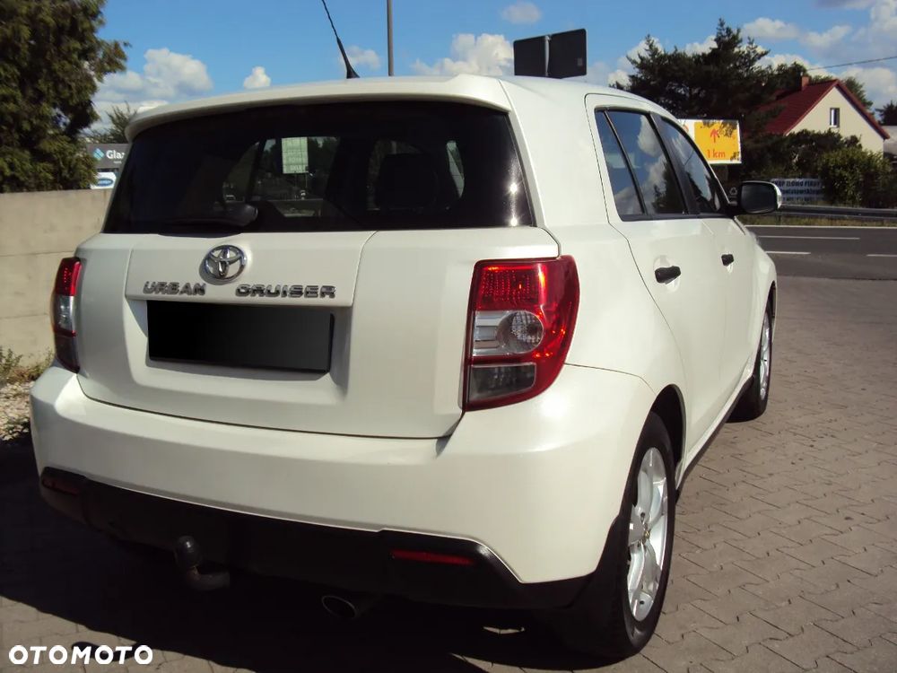 Toyota Urban Cruiser 1.33 Sol - 9
