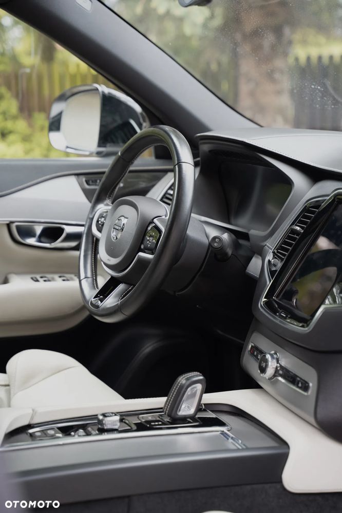 Volvo XC 90 T8 AWD Plug-In Hybrid R-Design 7os - 9