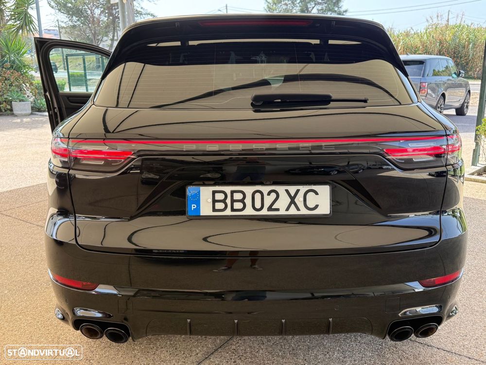 Porsche Cayenne E-Hybrid Tiptronic S Platinum Edition - 4
