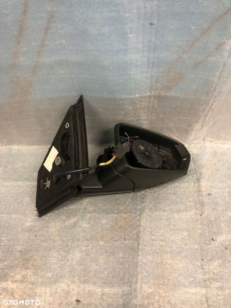 LUSTERKO PRAWE 2G1857502L LI7F 6 PIN VW POLO VI 6 - 2