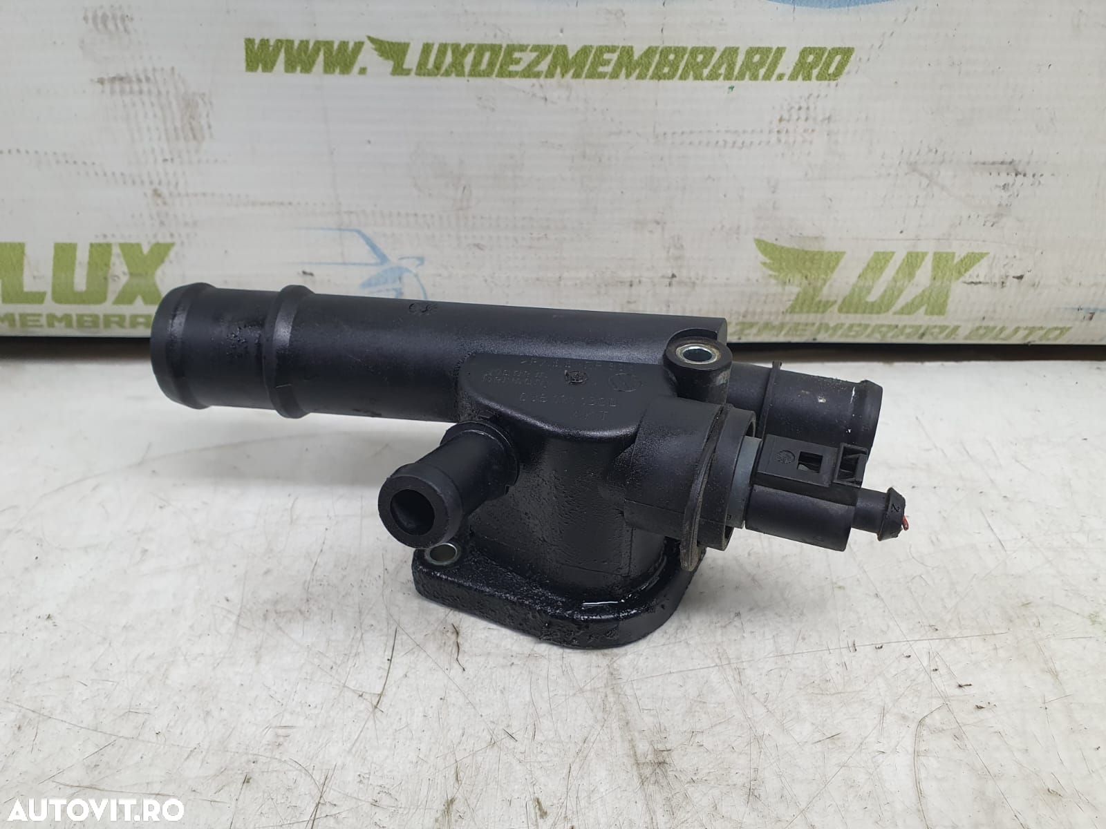 Carcasa termostat 1.9 tdi AXR ATD BEW BKC BXE 038121132d Volkswagen V - 1