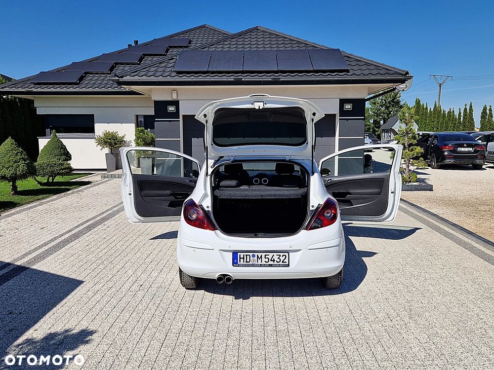 Opel Corsa 1.2 16V Limited Edition - 10