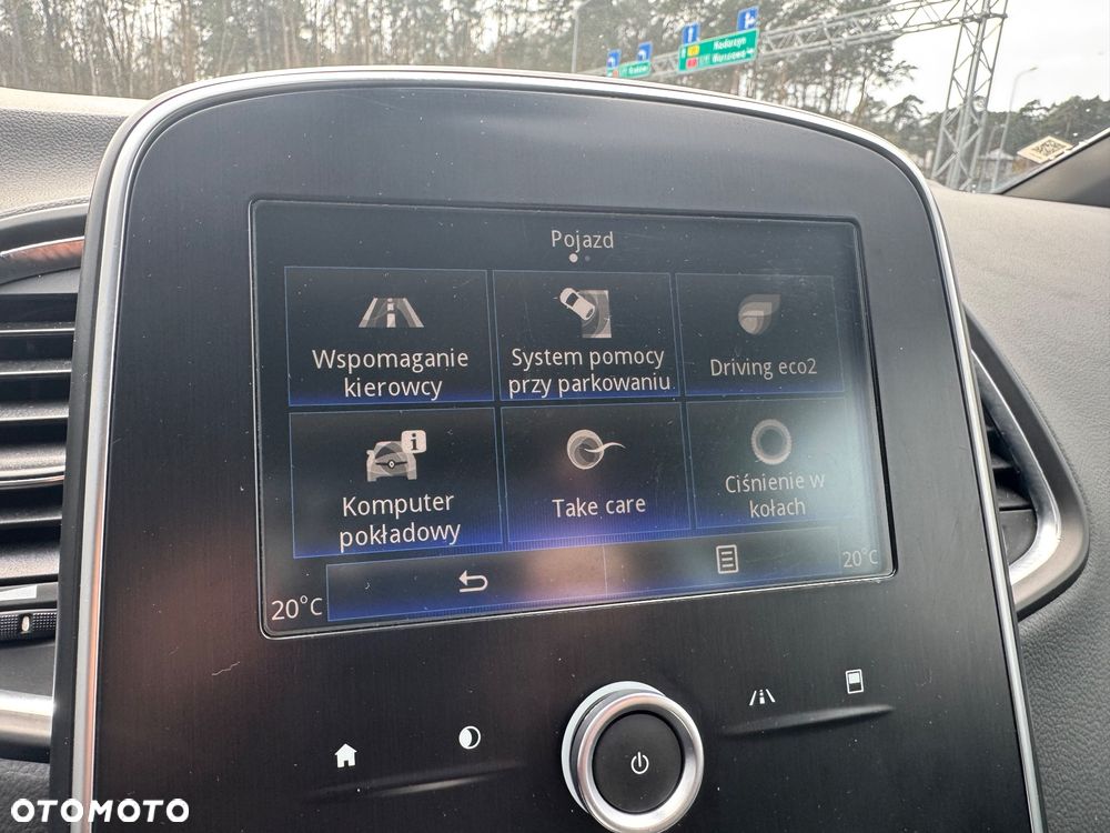 Renault Grand Scenic - 32