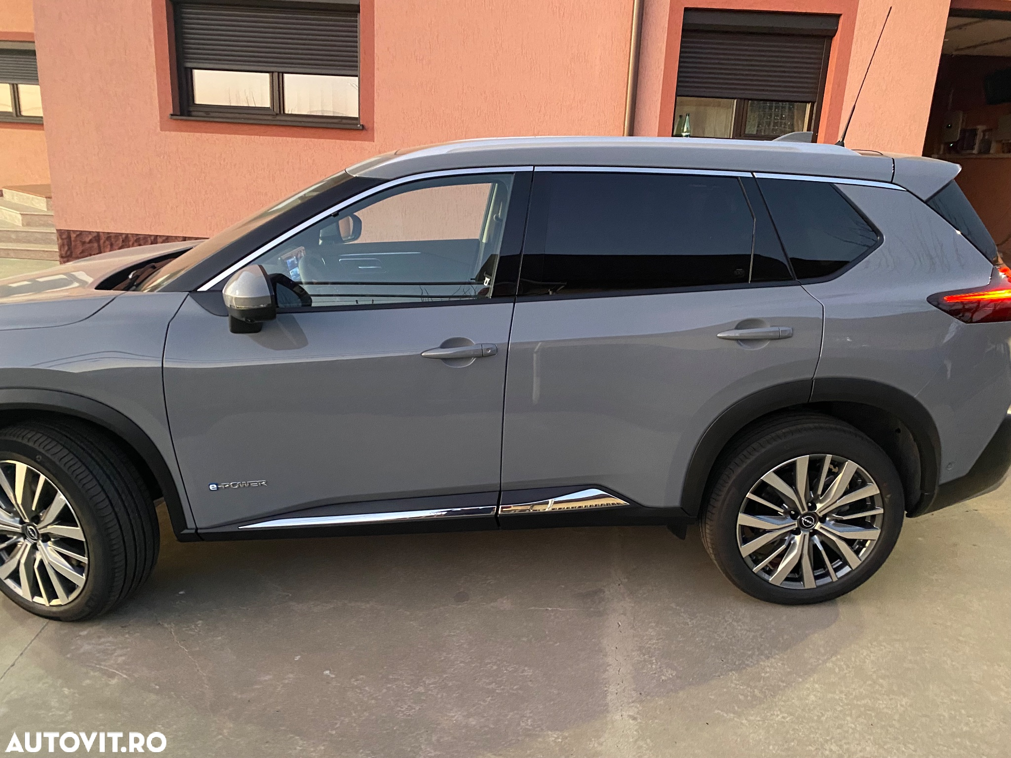 Nissan X-Trail e4ORCE Tekna Plus - 3
