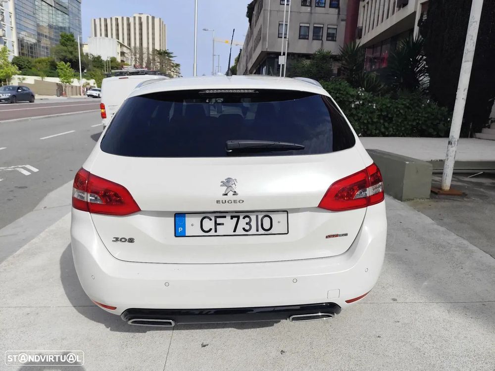 Peugeot 308 SW - 10