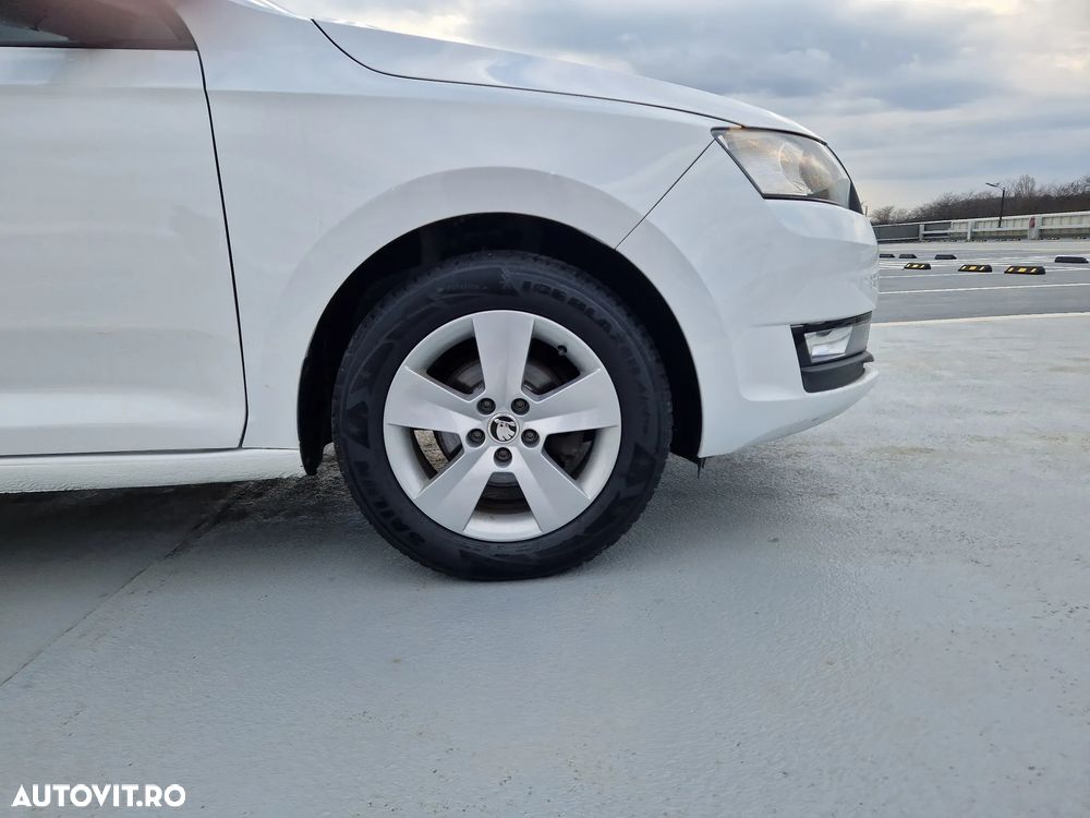 Skoda RAPID 1.0 TSI Active - 14