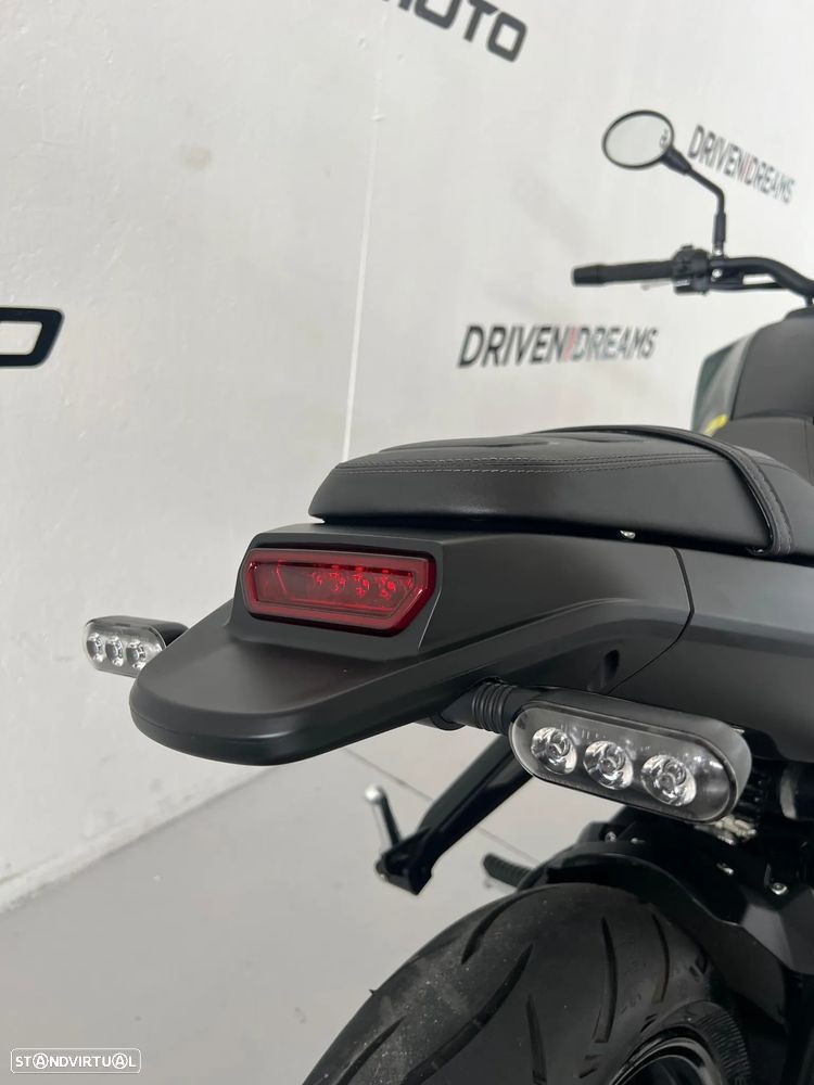 Benelli Leoncino 250 - 15