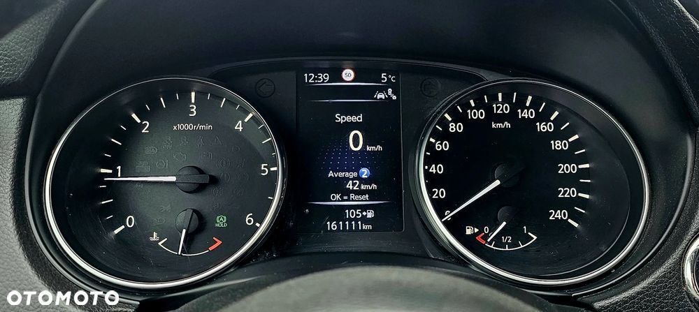 Nissan Qashqai 1.6 dCi DPF tekna - 24