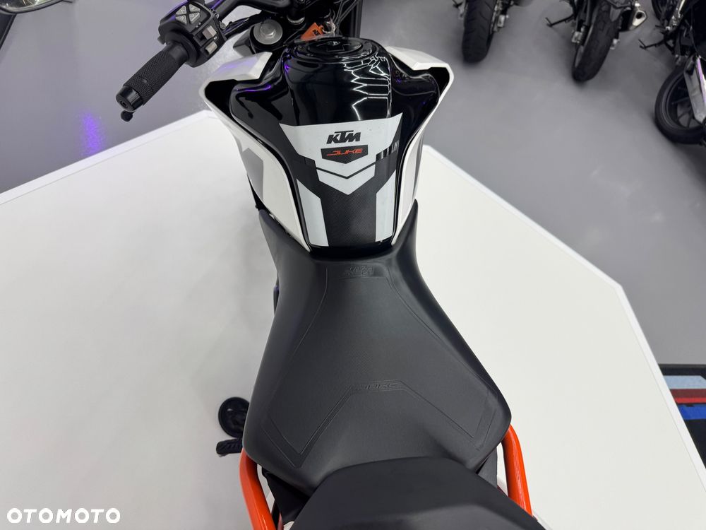 KTM Duke - 22