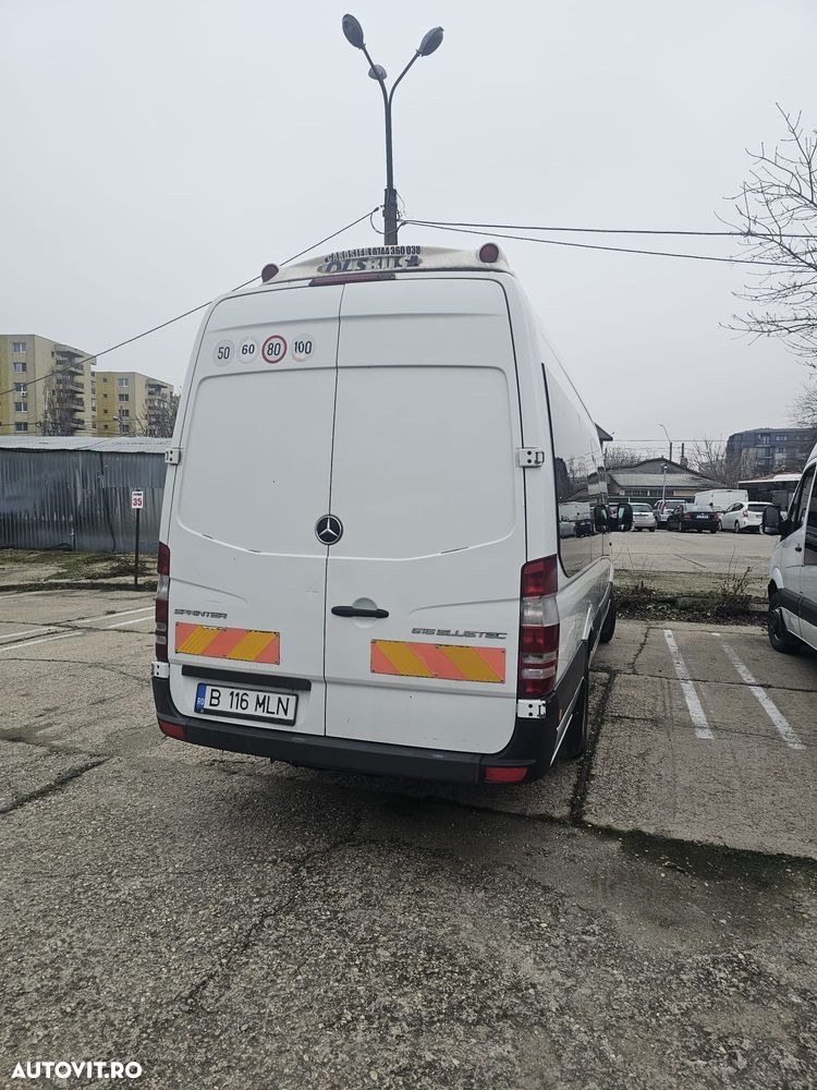 Mercedes-Benz Sprinter - 11