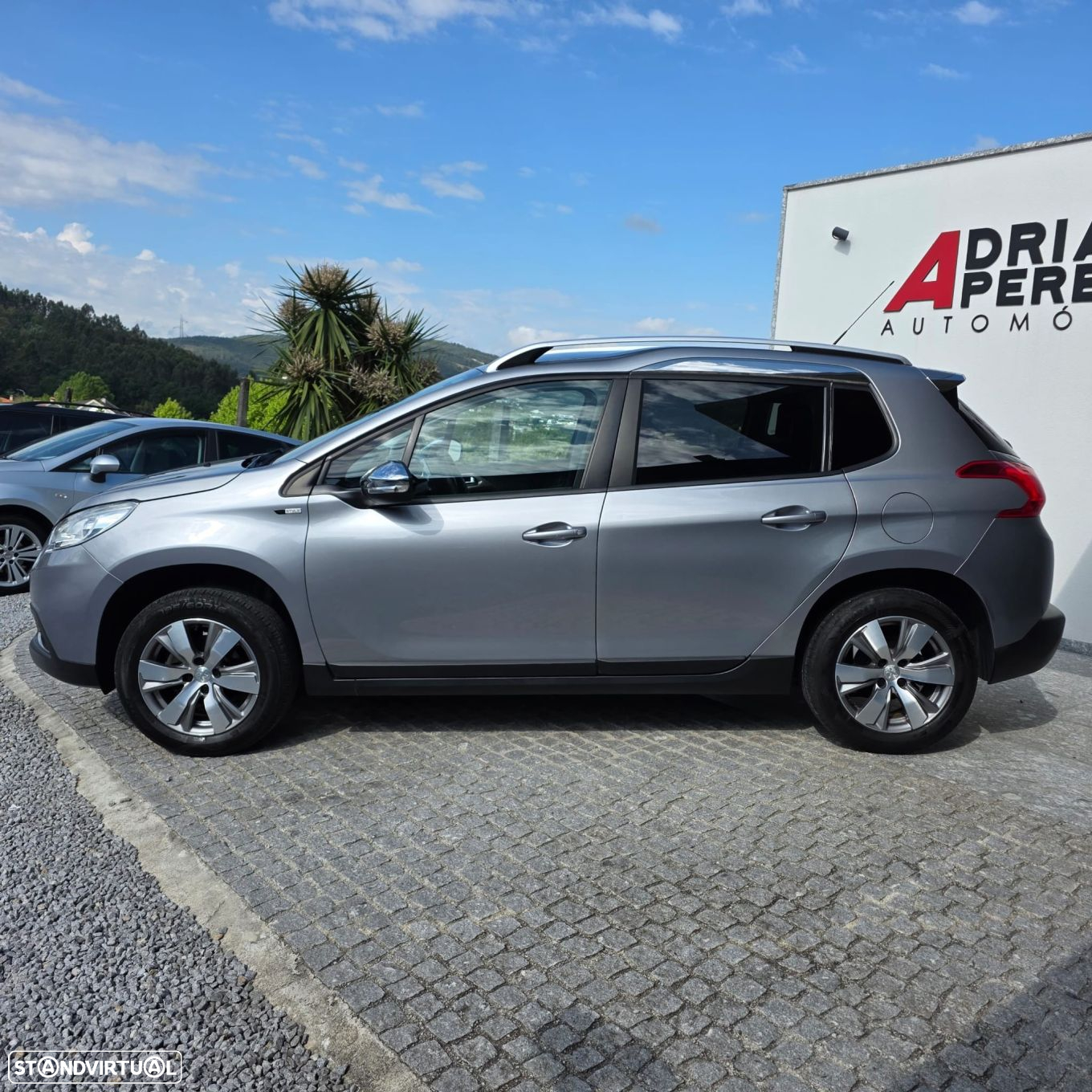 Peugeot 2008 1.2 PureTech Style - 11