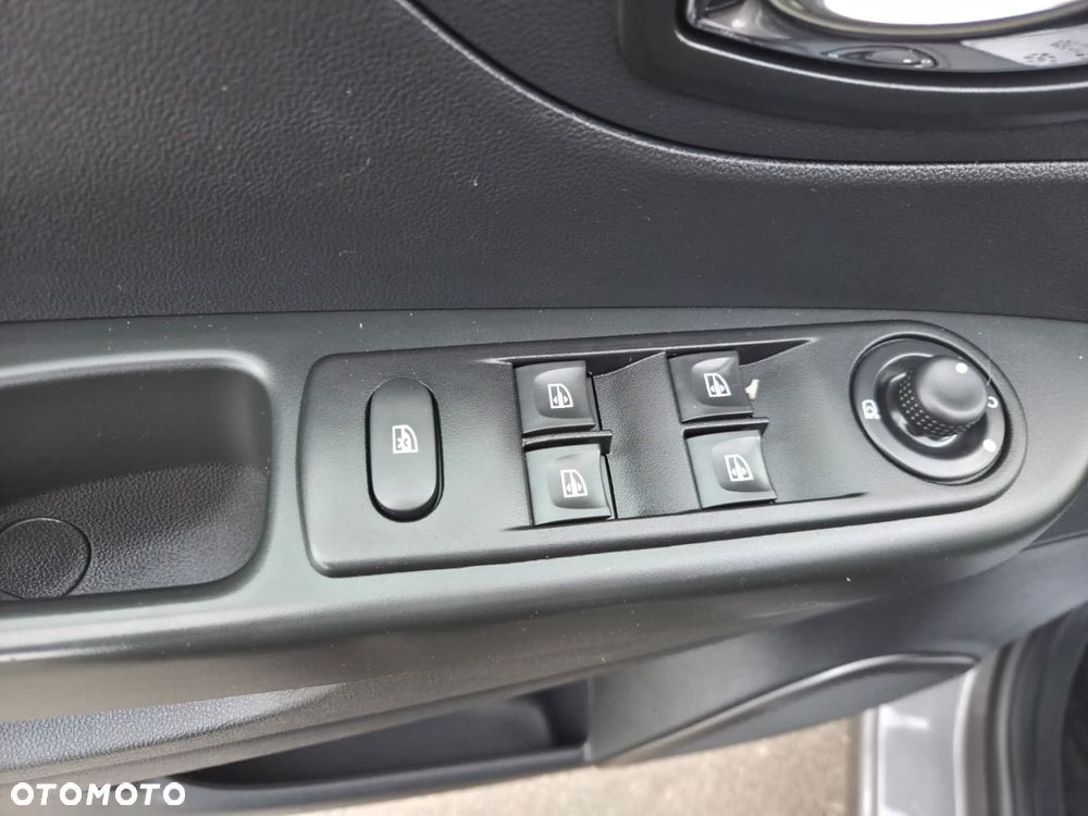 Renault Captur TCe 120 EDC Helly Hansen - 14