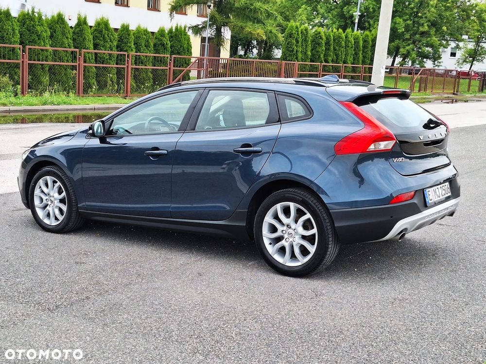 Volvo V40 Cross Country D2 Plus - 17