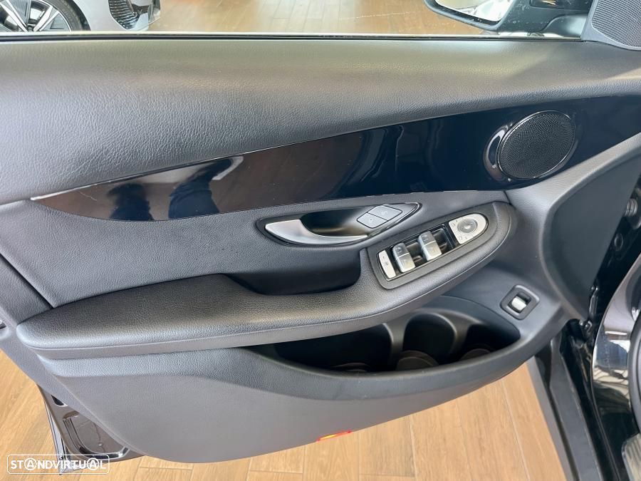 Mercedes-Benz GLC 300 e 4Matic - 22