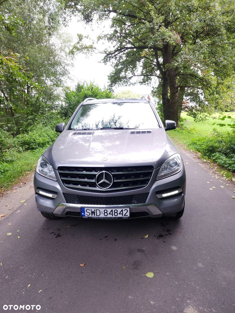 Mercedes-Benz ML - 26