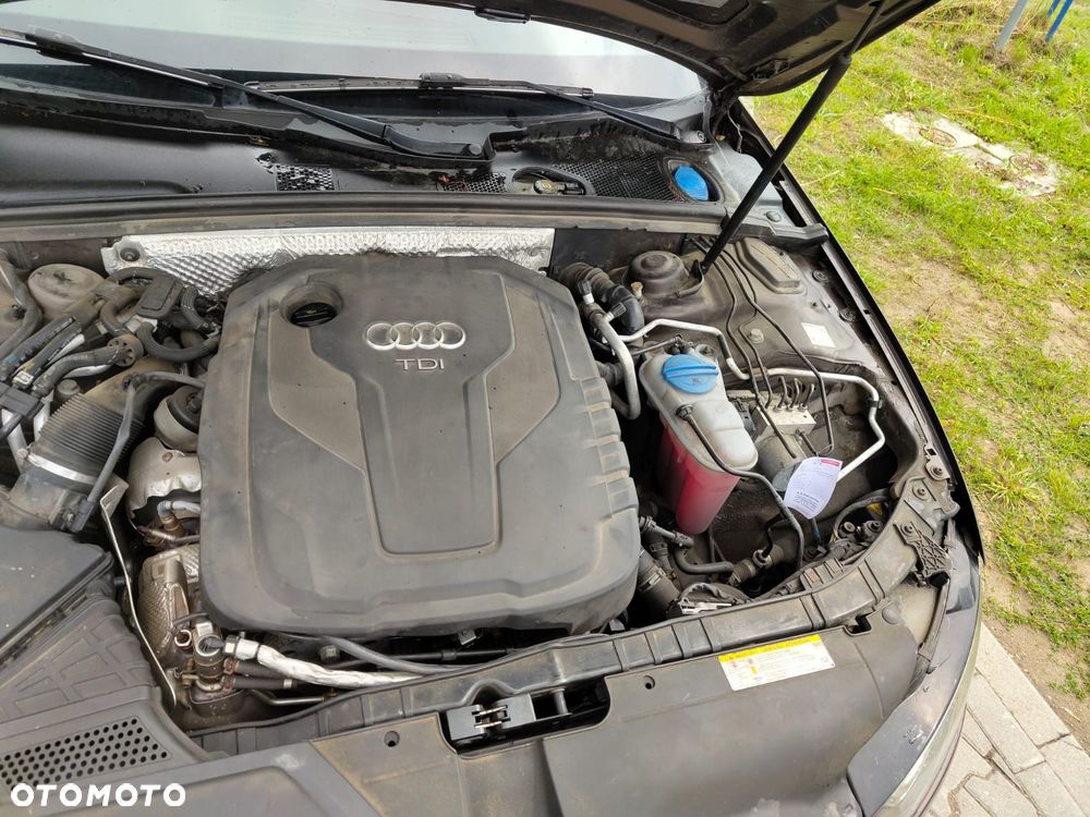Audi A4 Avant 2.0 TDI DPF clean diesel quattro S tronic S line Sportpaket - 11