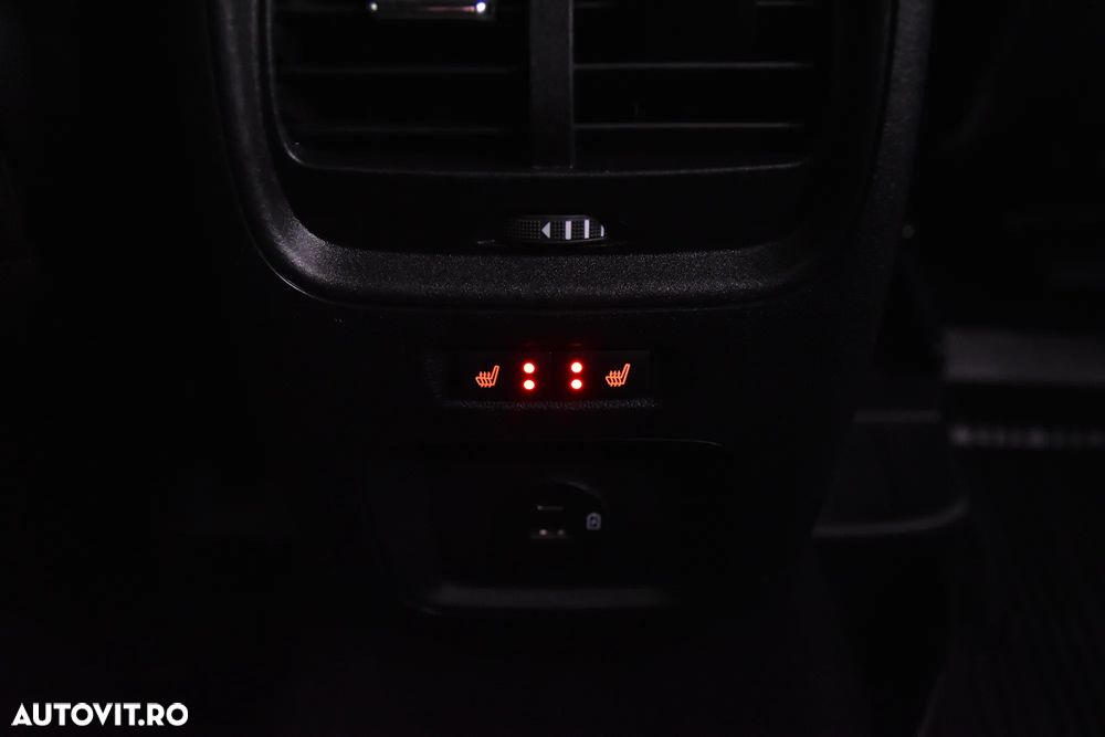 Ford Kuga - 23