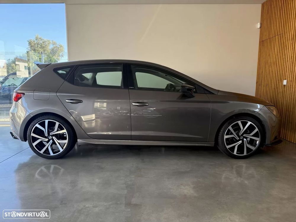 SEAT Leon 1.6 TDI DPF S&S I-Tech - 34