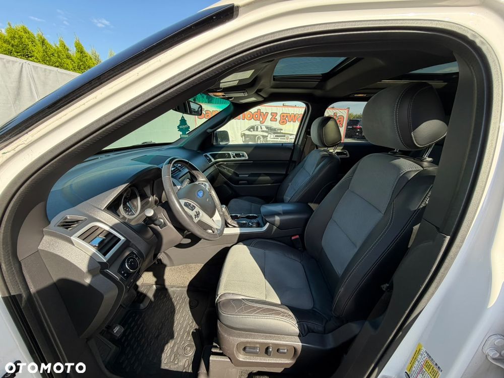 Ford Explorer - 15