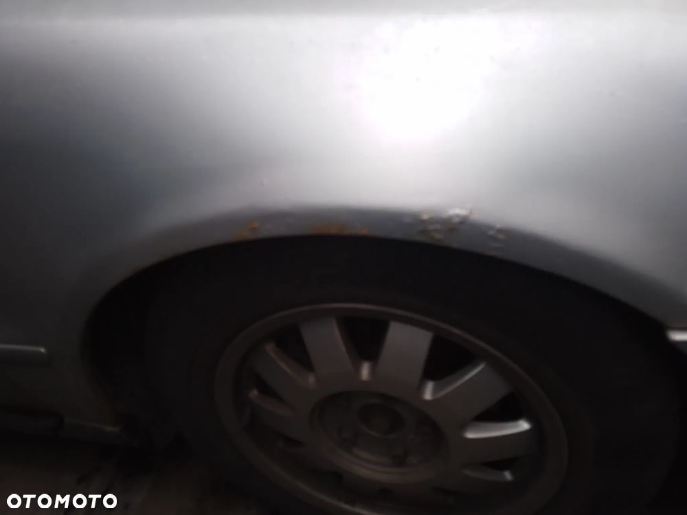 AUDI A4 B5 94-99  1.6 AHL   PÓŁOŚ PRAWA LEWA KRÓTKA DŁUGA - 10