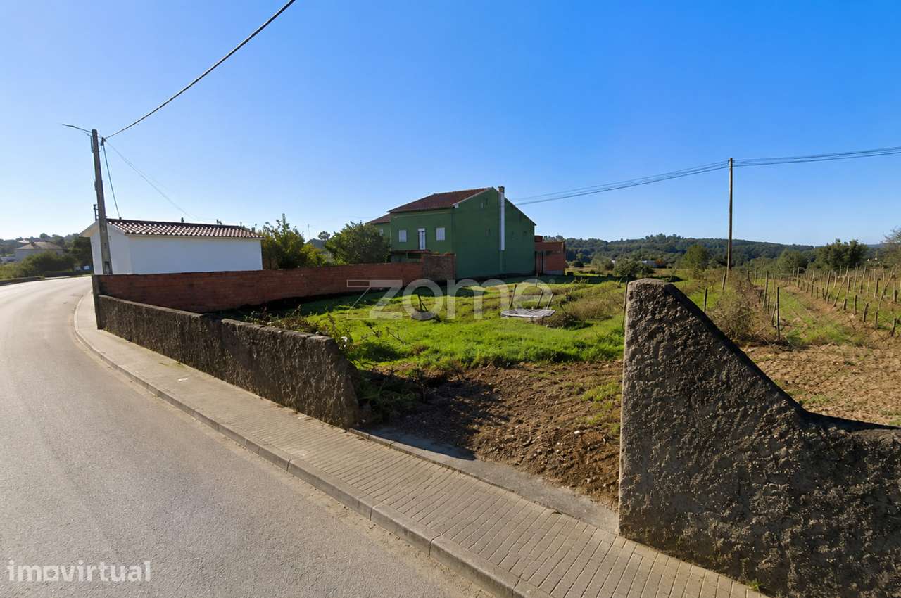 Projeto aprovado em lote de 2486,50 m2 - Grande imagem: 2/15