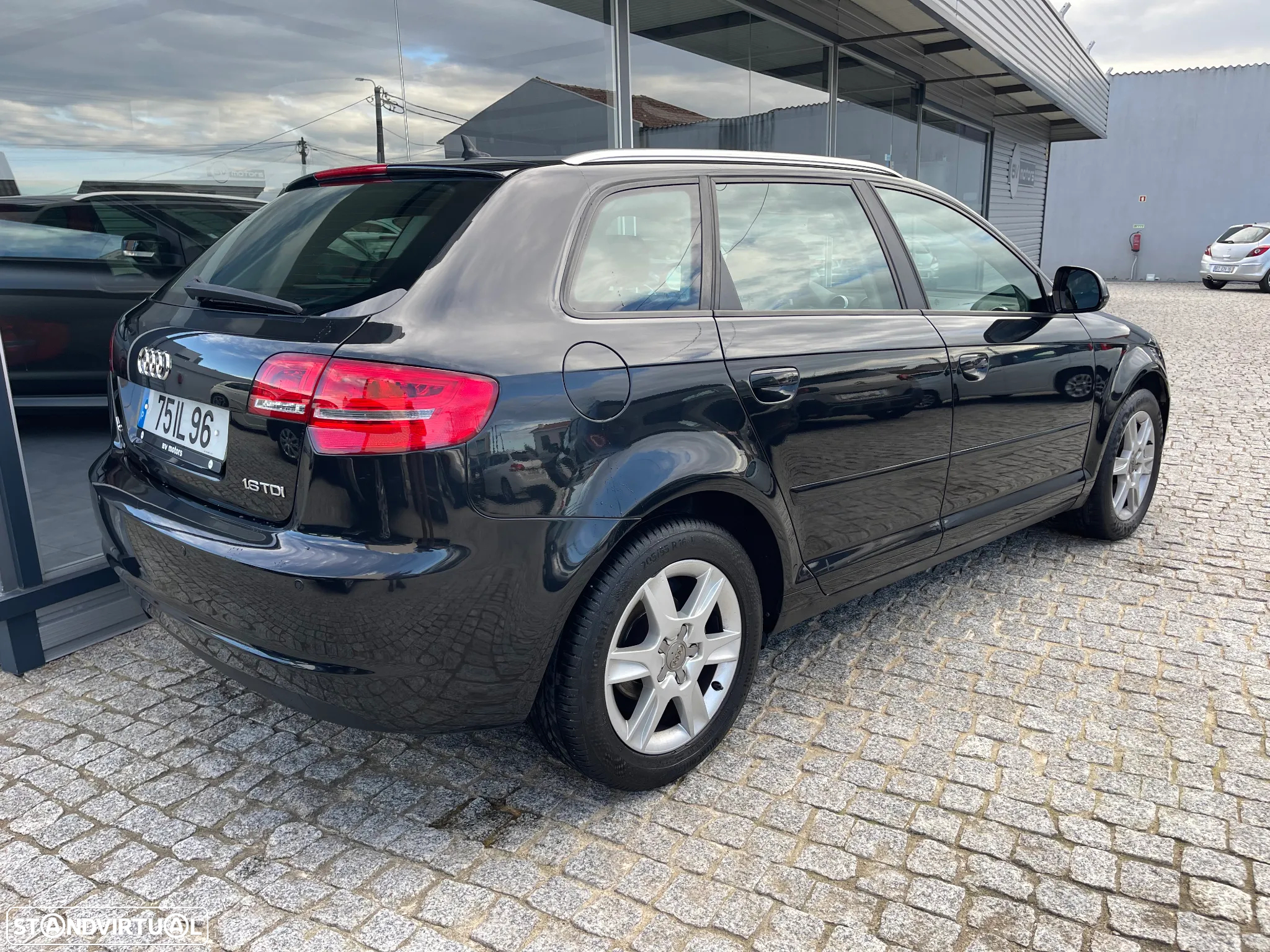 Audi A3 Sportback 1.6 TDI Attraction Special Edition - 10