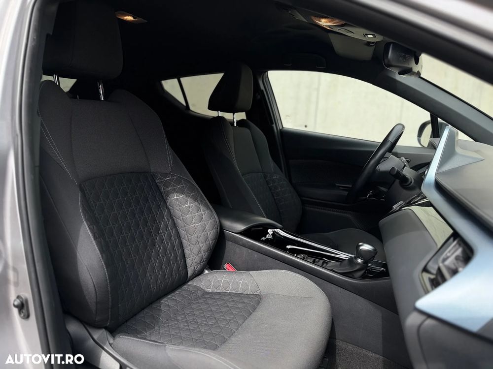 Toyota C-HR 2.0 HSD 184 CP 4x2 CVT C-ult Style - 8