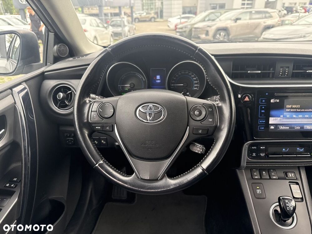 Toyota Auris - 19