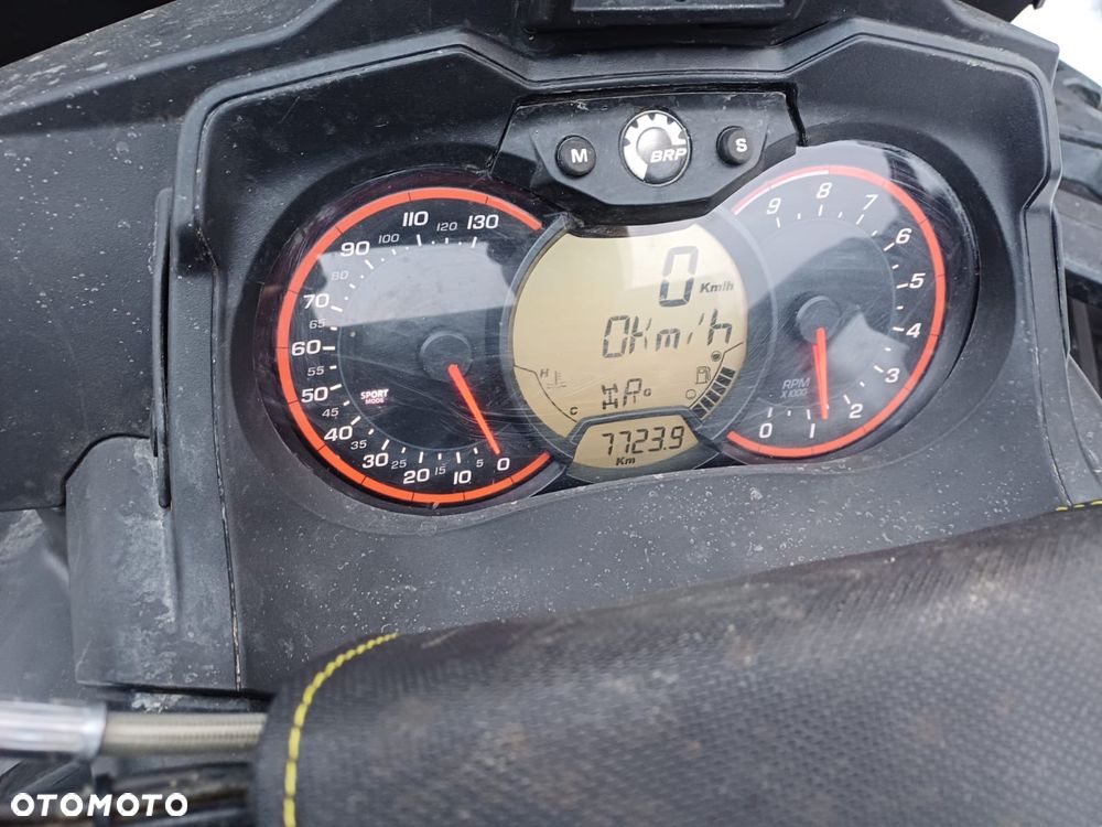 Can-Am Outlander Max - 8